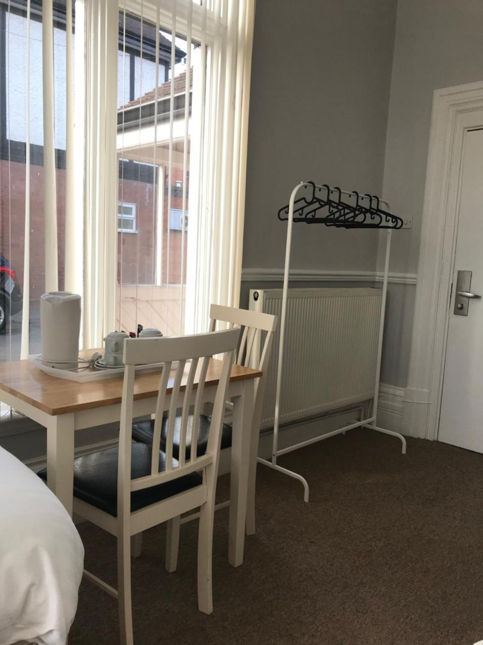 Queen Victoria Hotel Wolverhampton Luaran gambar